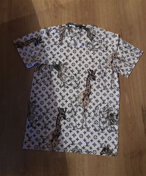 louis vuitton giraffe shirt replica|false louis vuitton shirts.